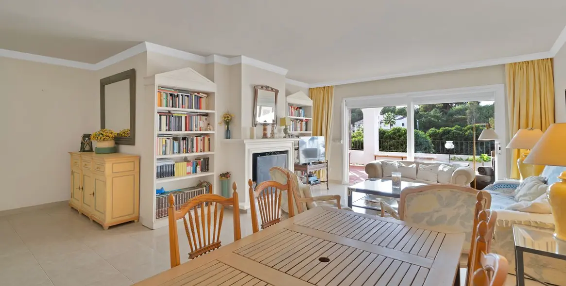 Sale of middle floor apartment in La Quinta 2