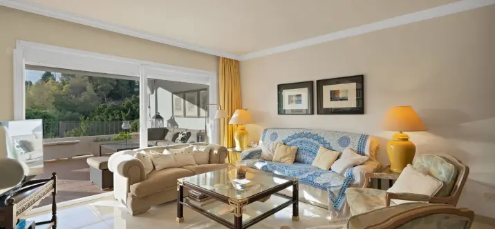 Sale of middle floor apartment in La Quinta 2