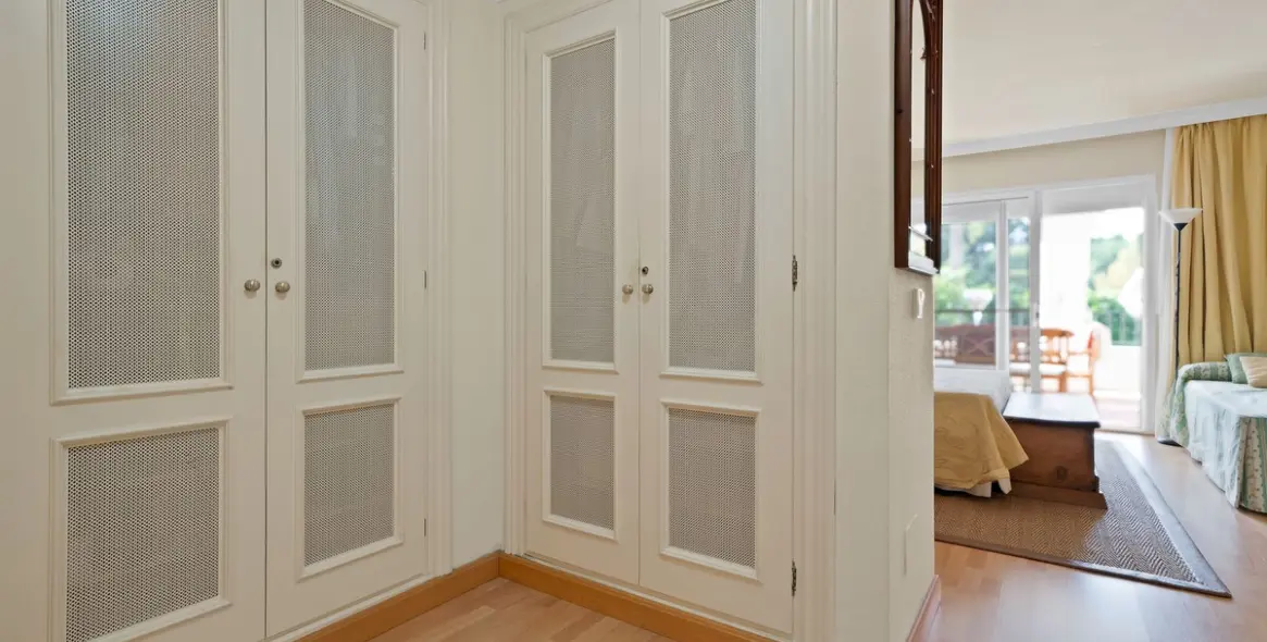 Sale of middle floor apartment in La Quinta 6