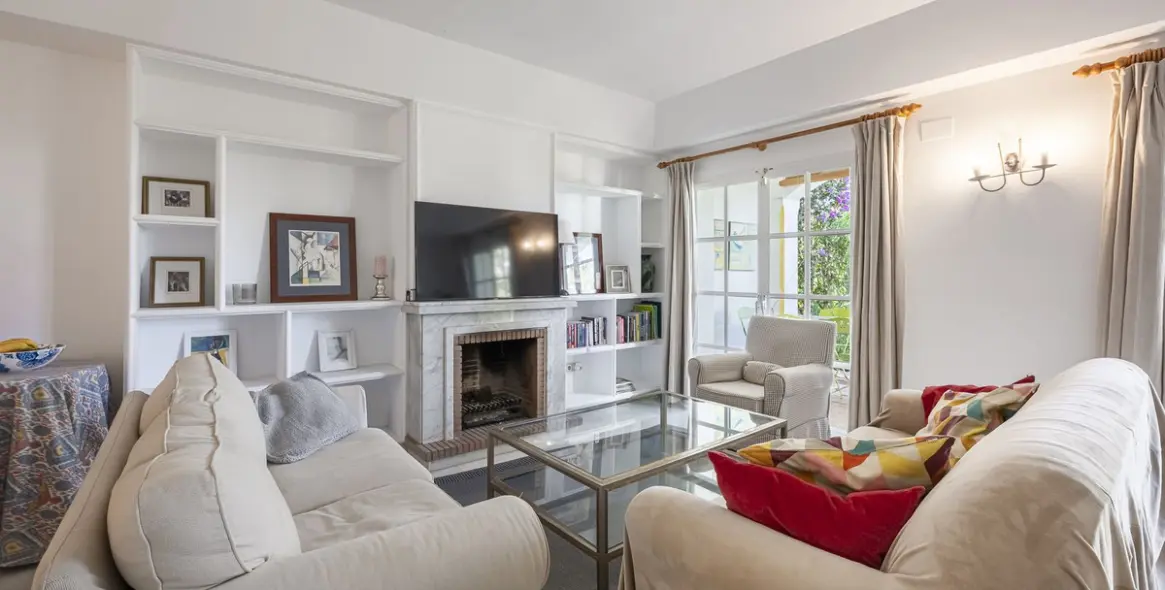 Продажа таунхауса в Estepona 2