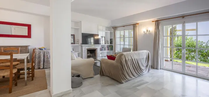 Продажа таунхауса в Estepona 2