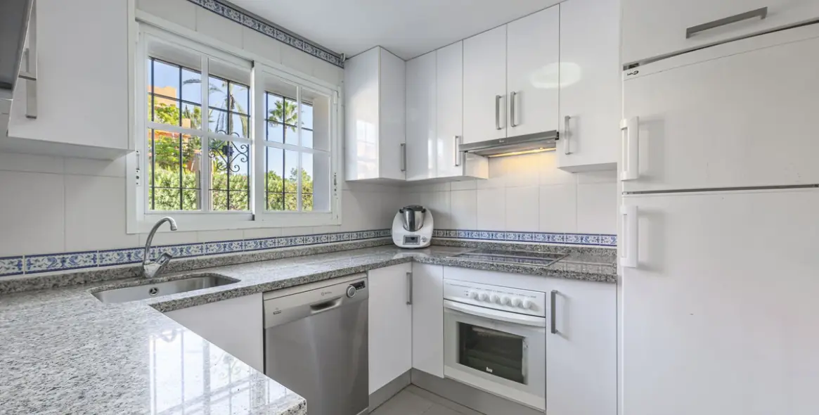 Продажа таунхауса в Estepona 7