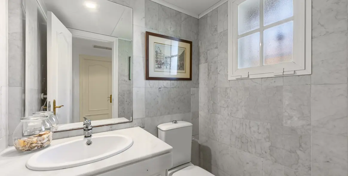 Продажа таунхауса в Estepona 11