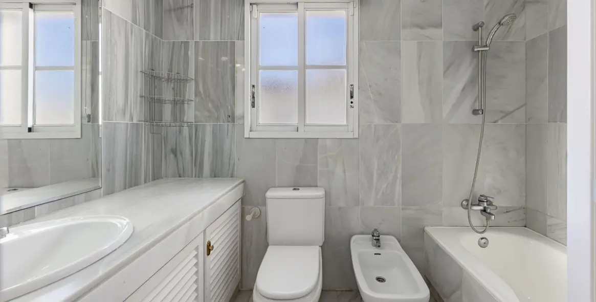 Продажа таунхауса в Estepona 14