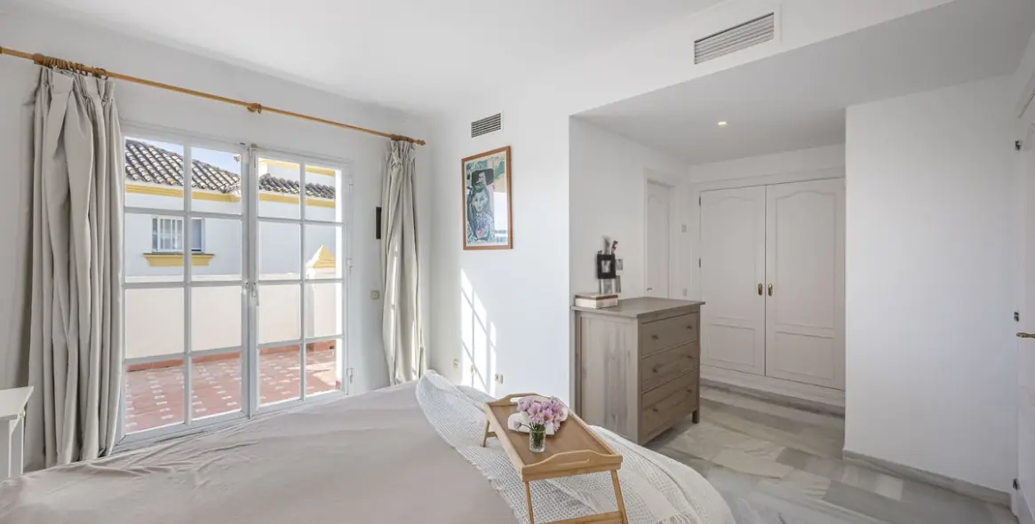 Продажа таунхауса в Estepona 16