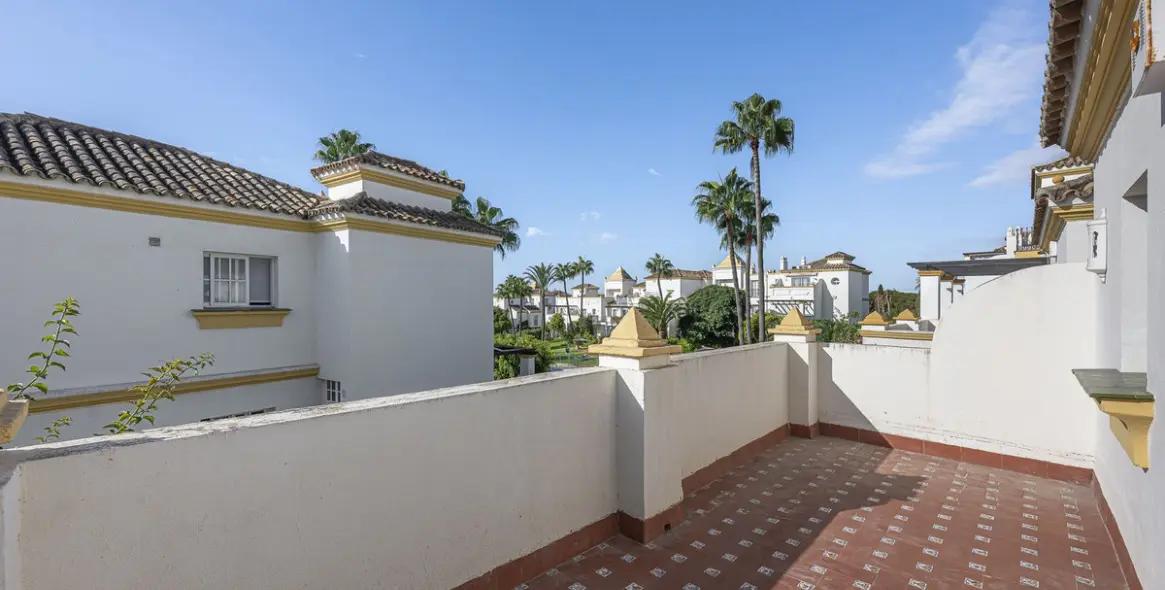 Продажа таунхауса в Estepona 17