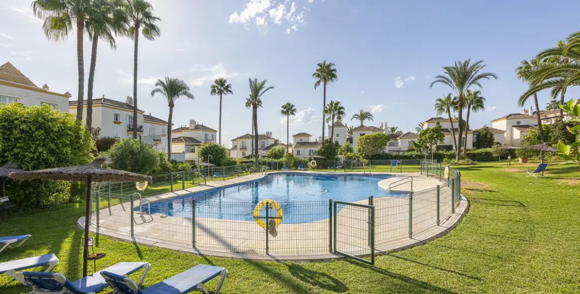 Продажа таунхауса в Estepona 19