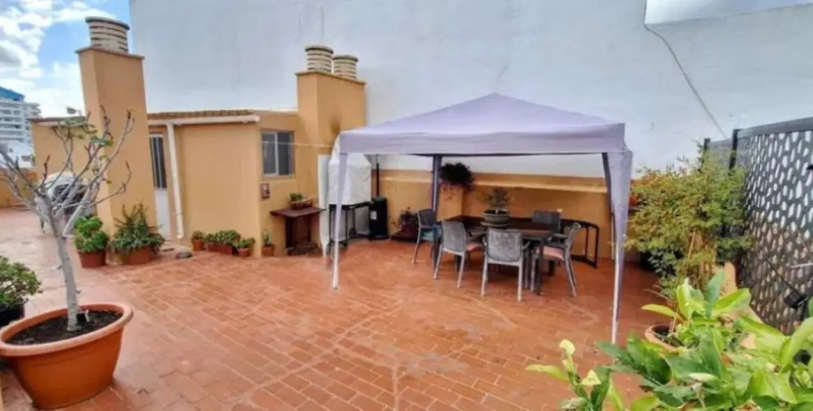 Продажа апартаментов на среднем этаже в Marbella 1