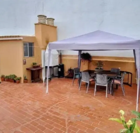 Продажа апартаментов на среднем этаже в Marbella