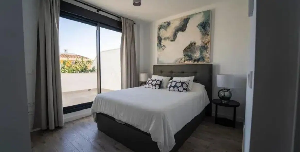 Продажа таунхауса в Cancelada 9