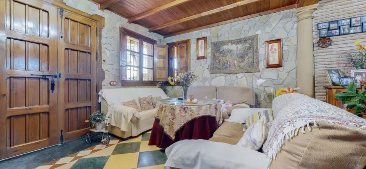 Sale of detached villa in Bobadilla 4