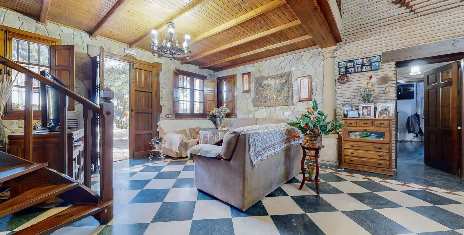 Venta de villa independiente en Bobadilla 4