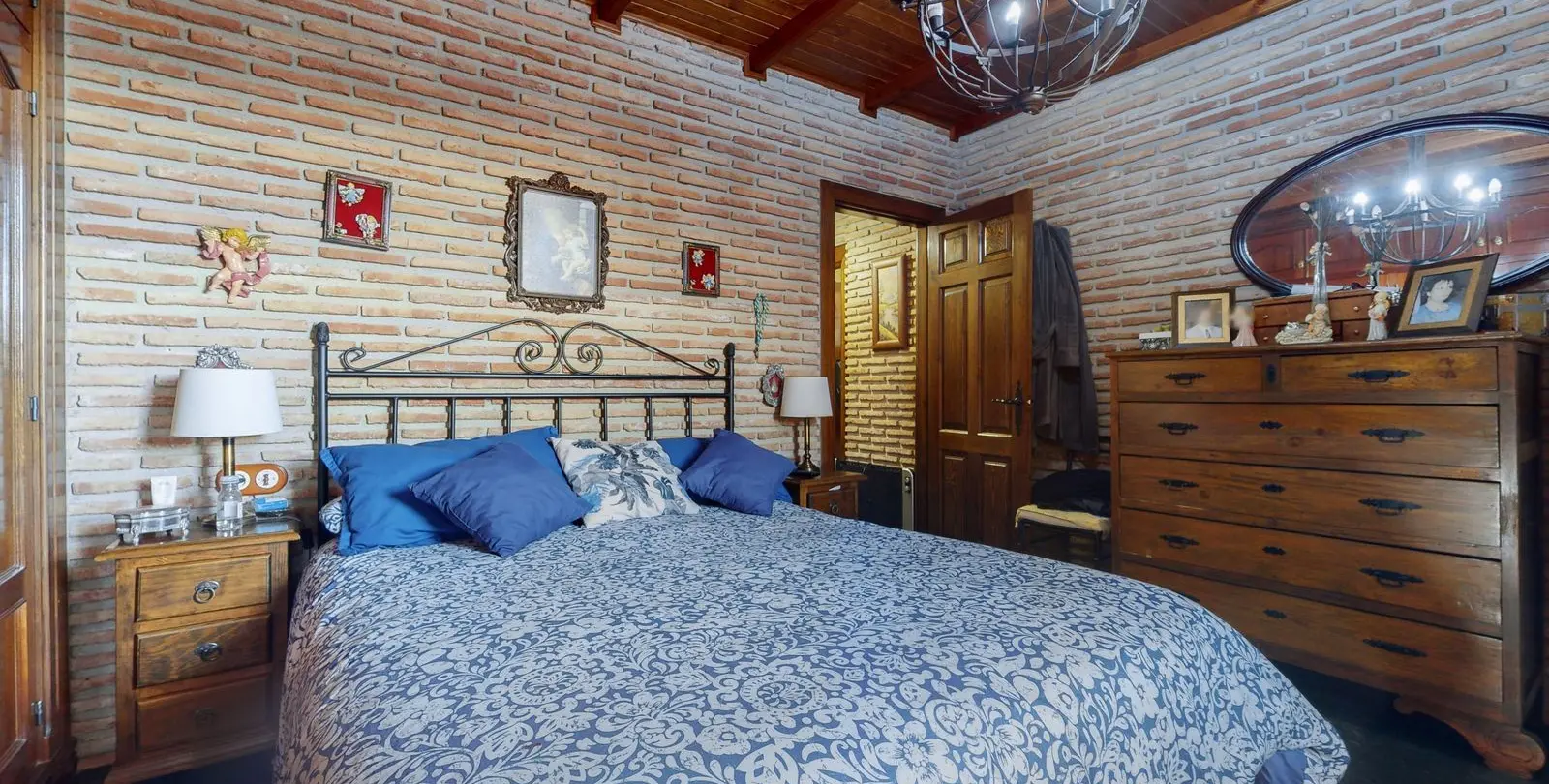 Venta de villa independiente en Bobadilla 14