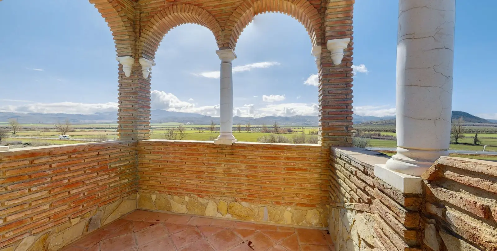 Venta de villa independiente en Bobadilla 22