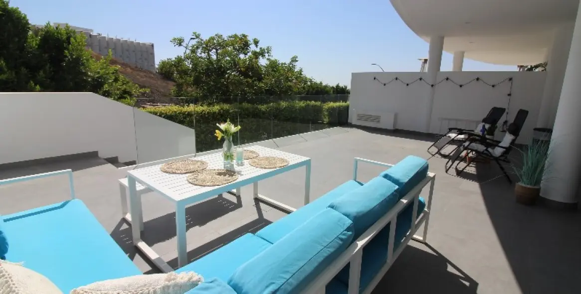 Venta de apartamento en planta baja en Fuengirola 3