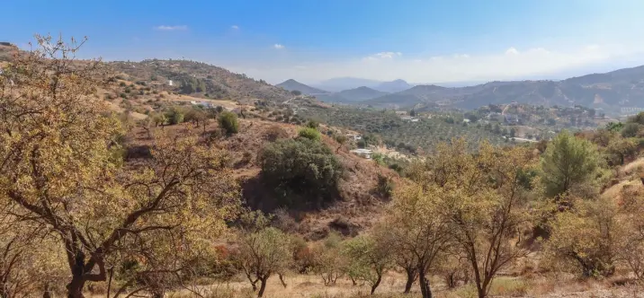 Venta de villa independiente en Guaro 1