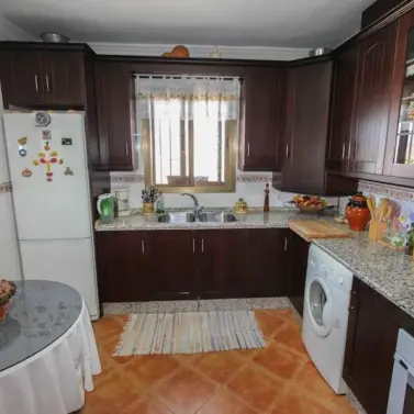 Venta de villa independiente en Guaro