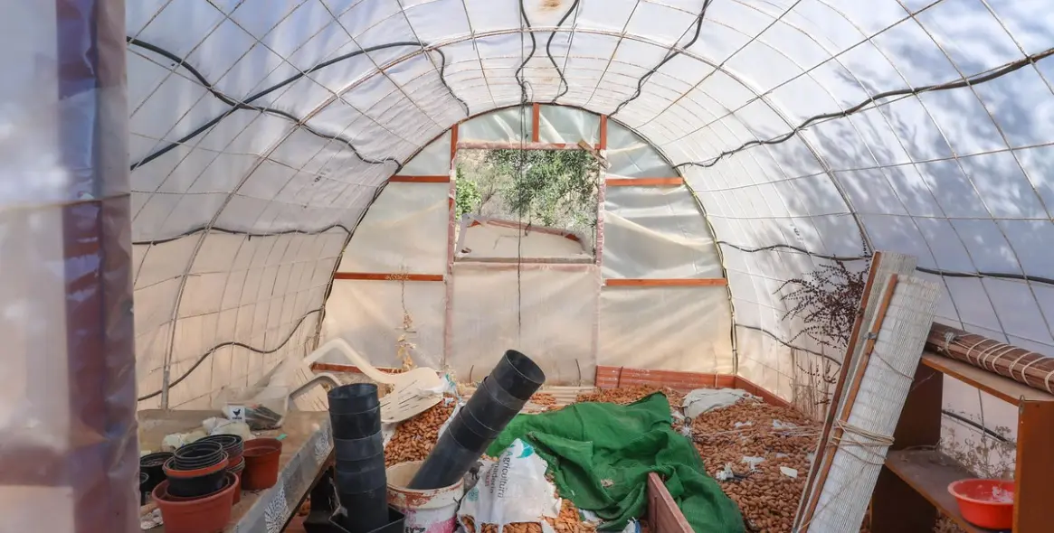 Продажа  отдельно стоящей виллы в Guaro 44