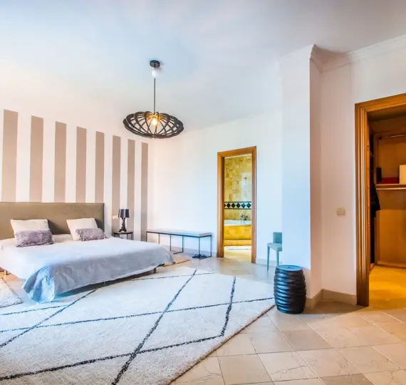 Sale of penthouse in Cancelada