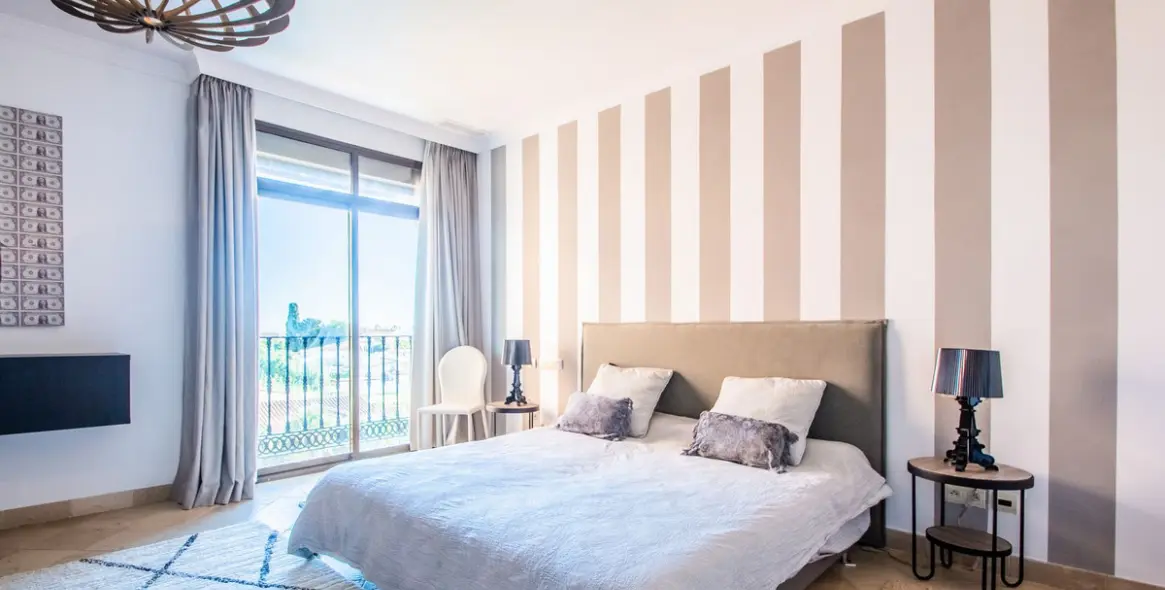 Sale of penthouse in Cancelada 3