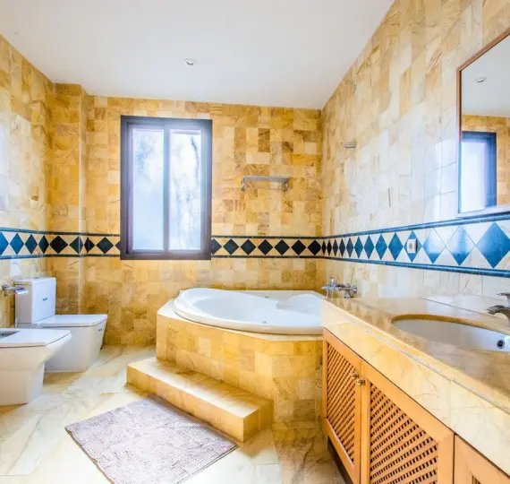 Sale of penthouse in Cancelada