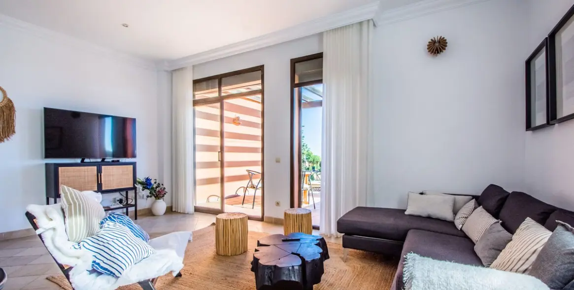 Sale of penthouse in Cancelada 14