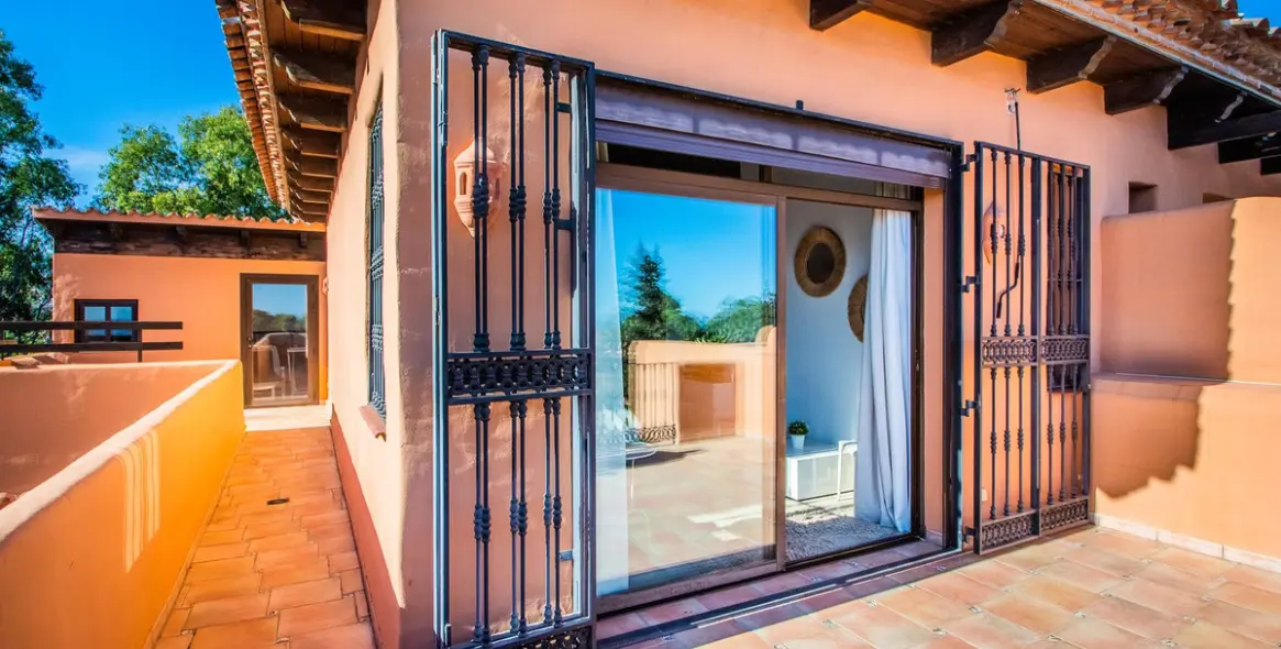 Sale of penthouse in Cancelada 18