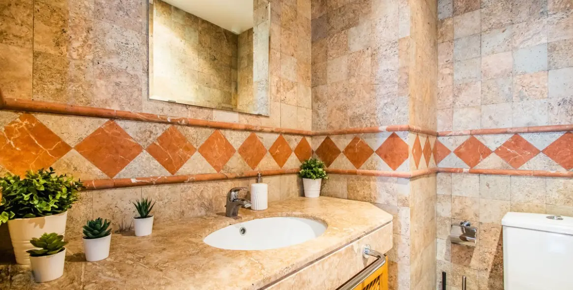 Sale of penthouse in Cancelada 8