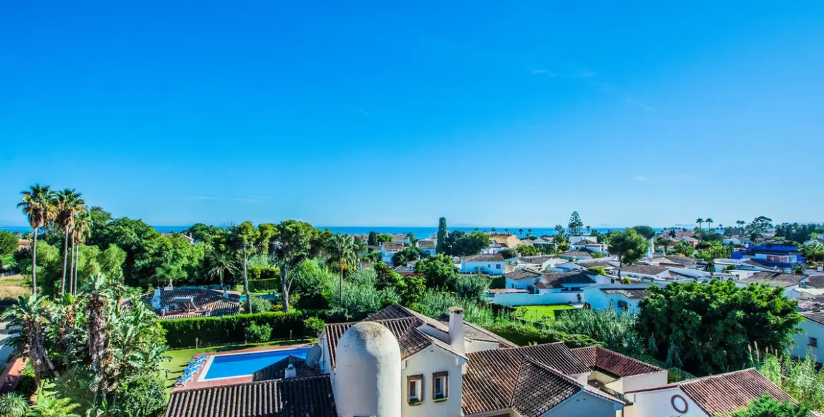 Sale of penthouse in Cancelada 17