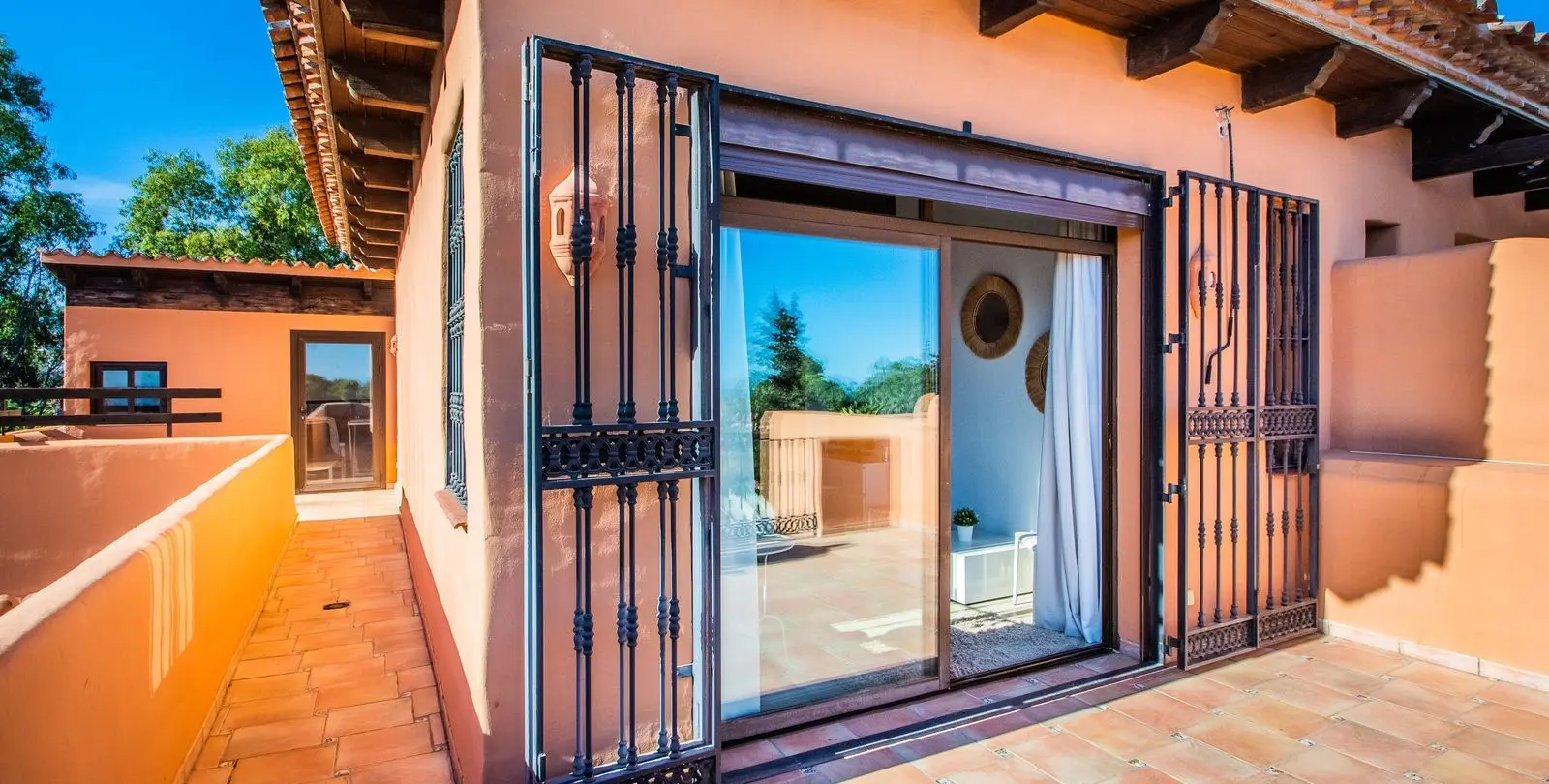 Sale of penthouse in Cancelada 18