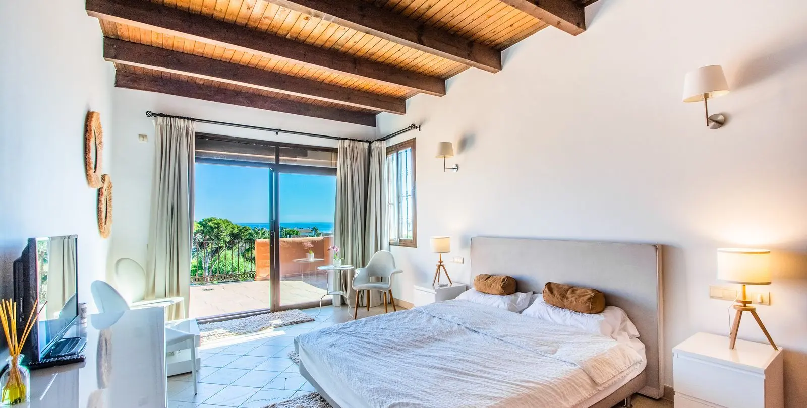 Sale of penthouse in Cancelada 21