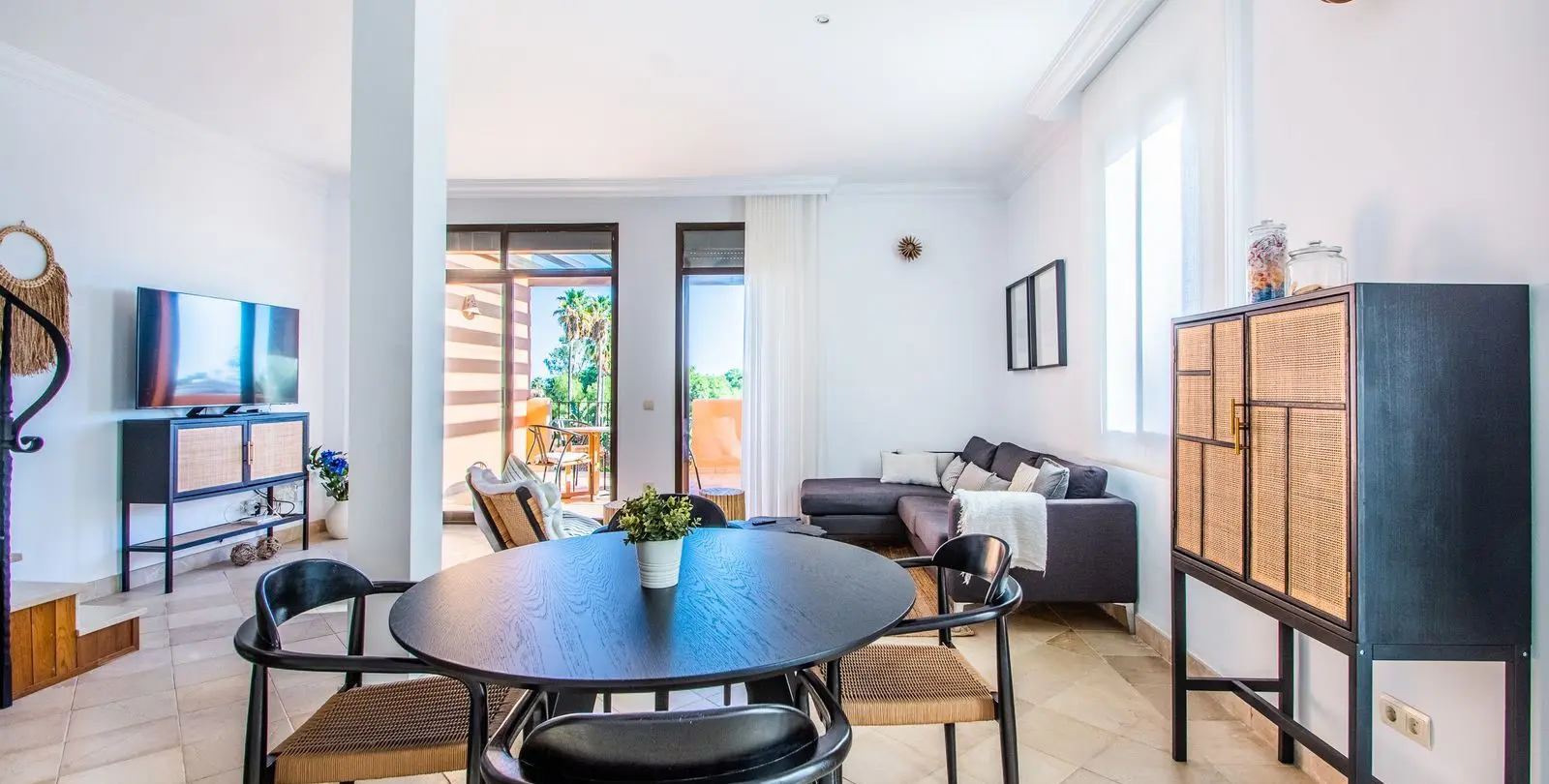 Sale of penthouse in Cancelada 22