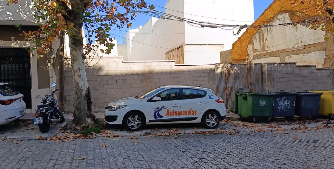 Venta de parcela residencial en Ronda 3