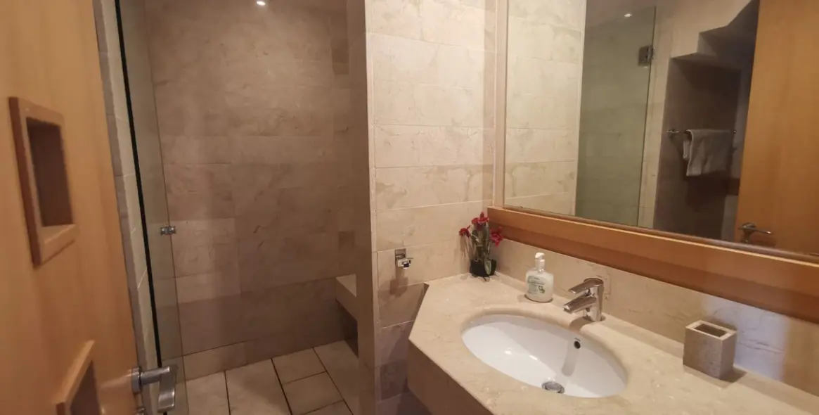 Sale of penthouse in La Cala Golf 12