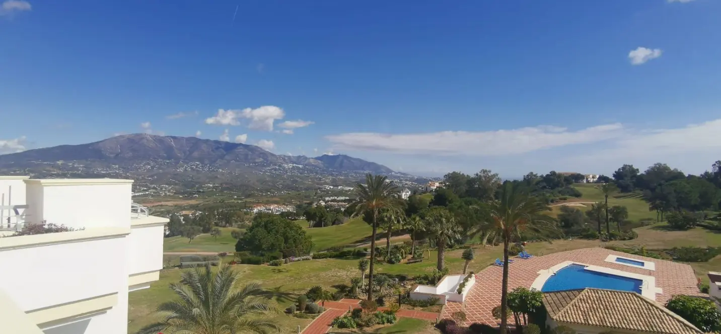 Venta de ático en La Cala Golf 2