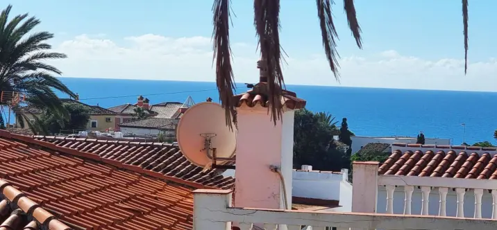 Sale of detached villa in El Faro 0