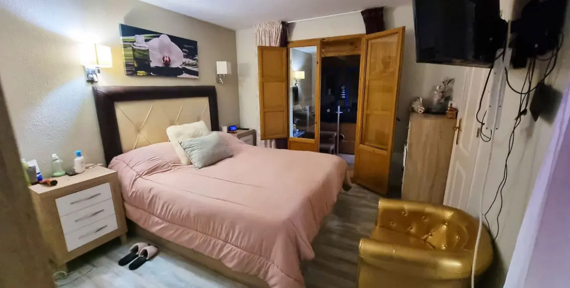 Sale of detached villa in El Faro 3