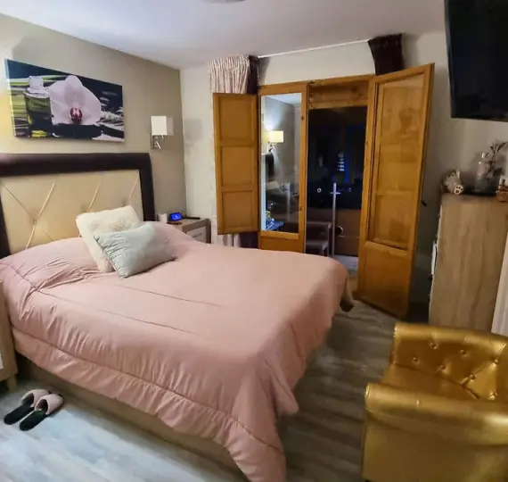 Sale of detached villa in El Faro