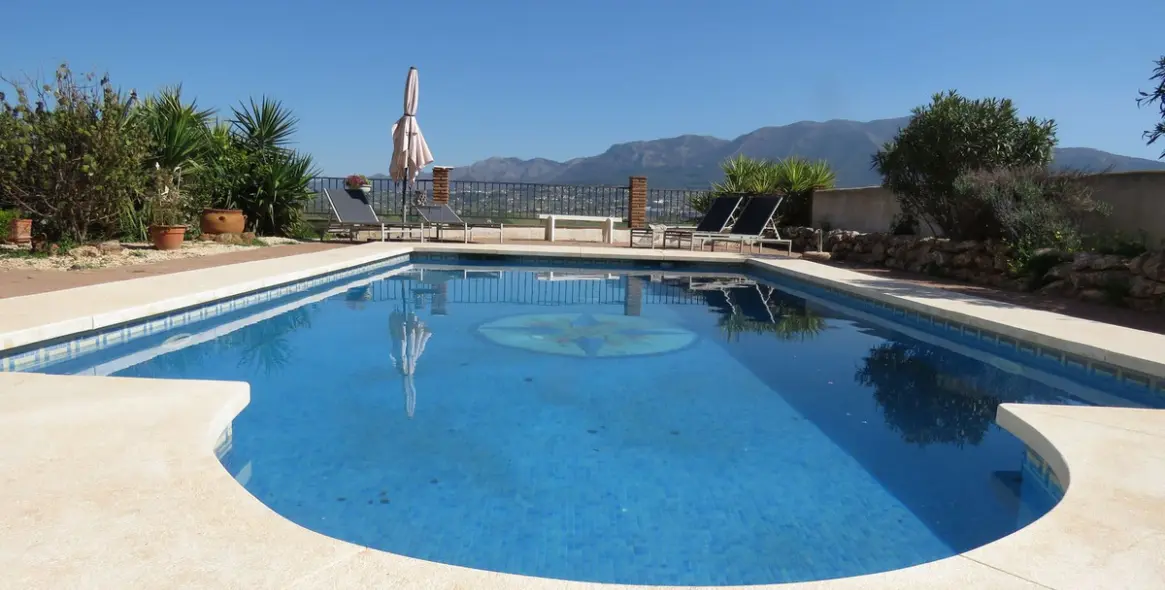 Продажа  отдельно стоящей виллы в Alhaurín el Grande 2