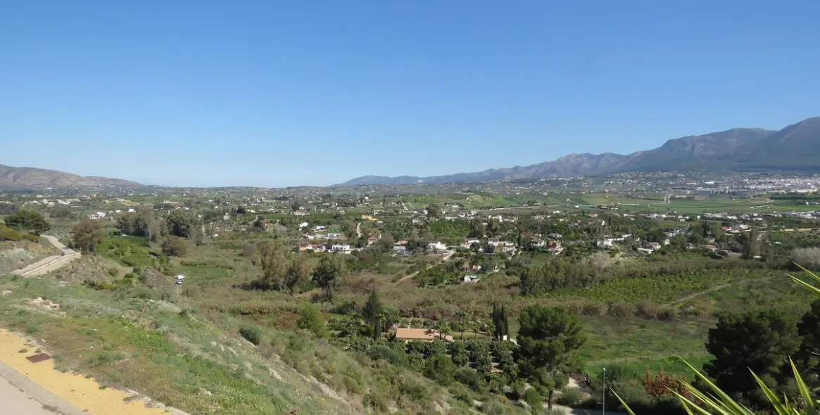 Продажа  отдельно стоящей виллы в Alhaurín el Grande 19