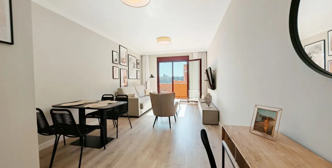 Sale of penthouse in Benahavís 2