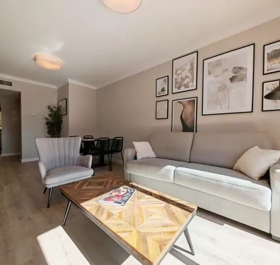 Sale of penthouse in Benahavís