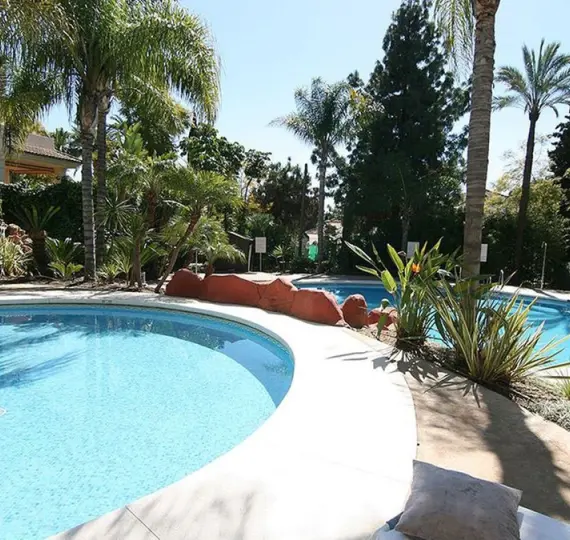 Venta de apartamento en planta baja en Nueva Andalucía