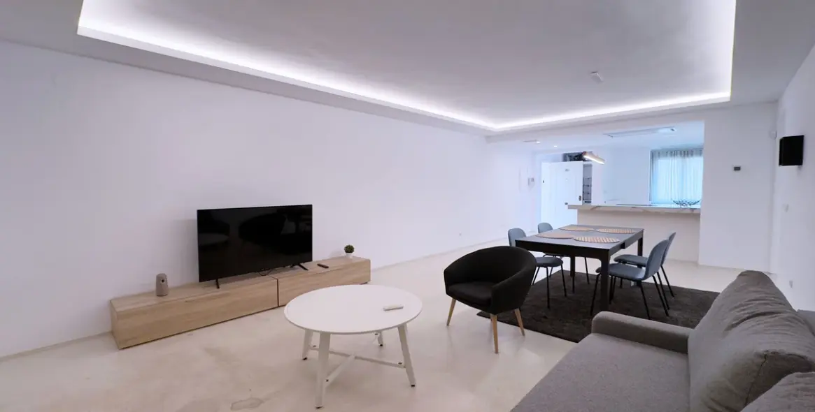 Sale of ground floor apartment in Nueva Andalucía 5