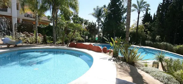 Sale of ground floor apartment in Nueva Andalucía 1