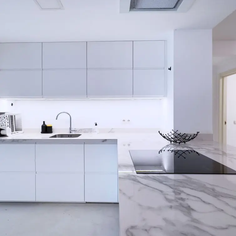 Venta de apartamento en planta baja en Nueva Andalucía