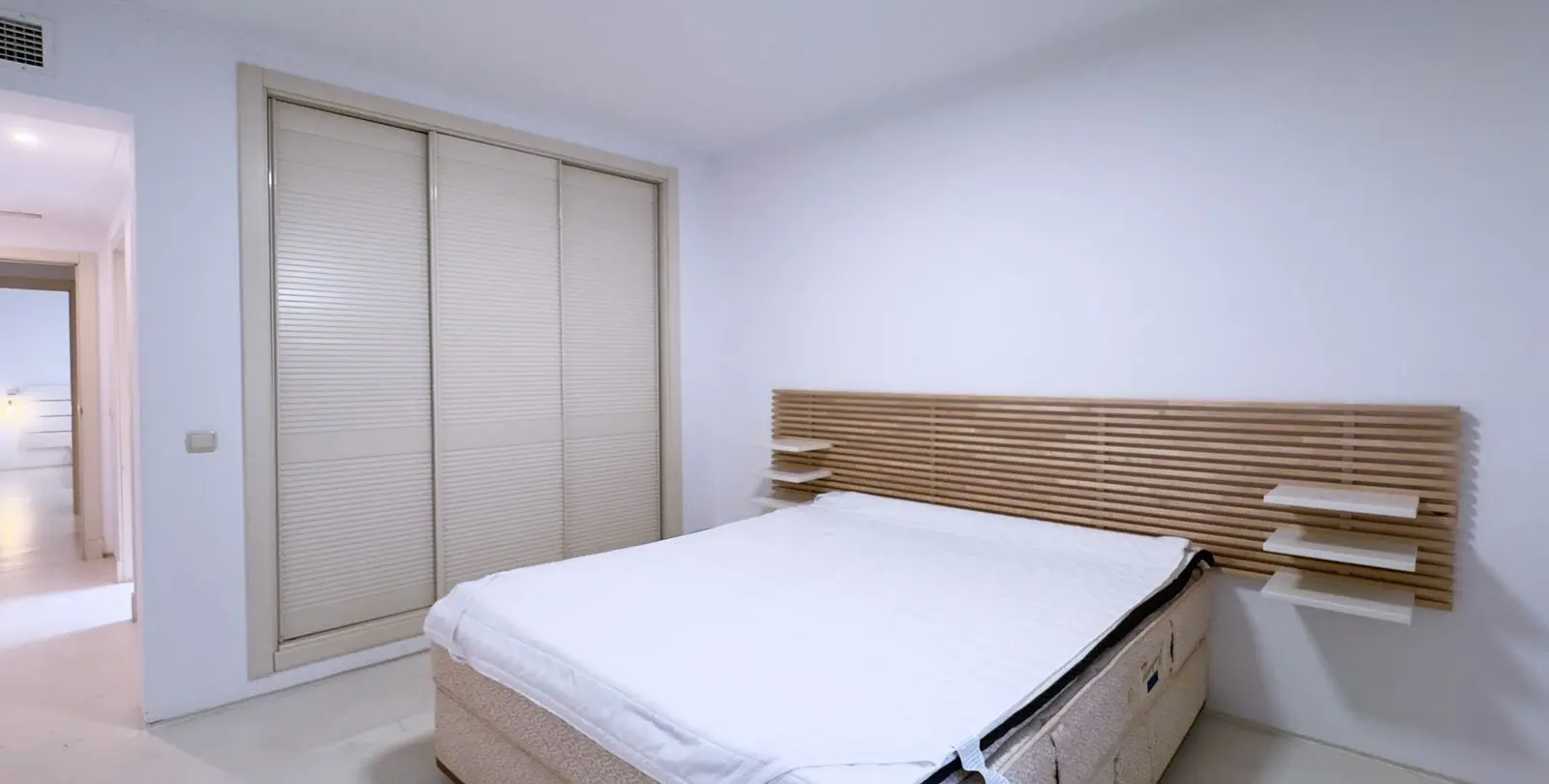 Sale of ground floor apartment in Nueva Andalucía 15