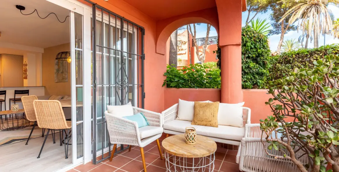 Sale of ground floor apartment in Marbella 1