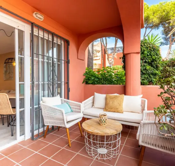 Venta de apartamento en planta baja en Marbella