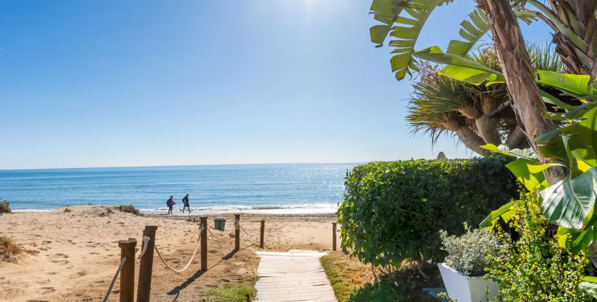 Продажа апартаментов на первом этаже в Marbella 23